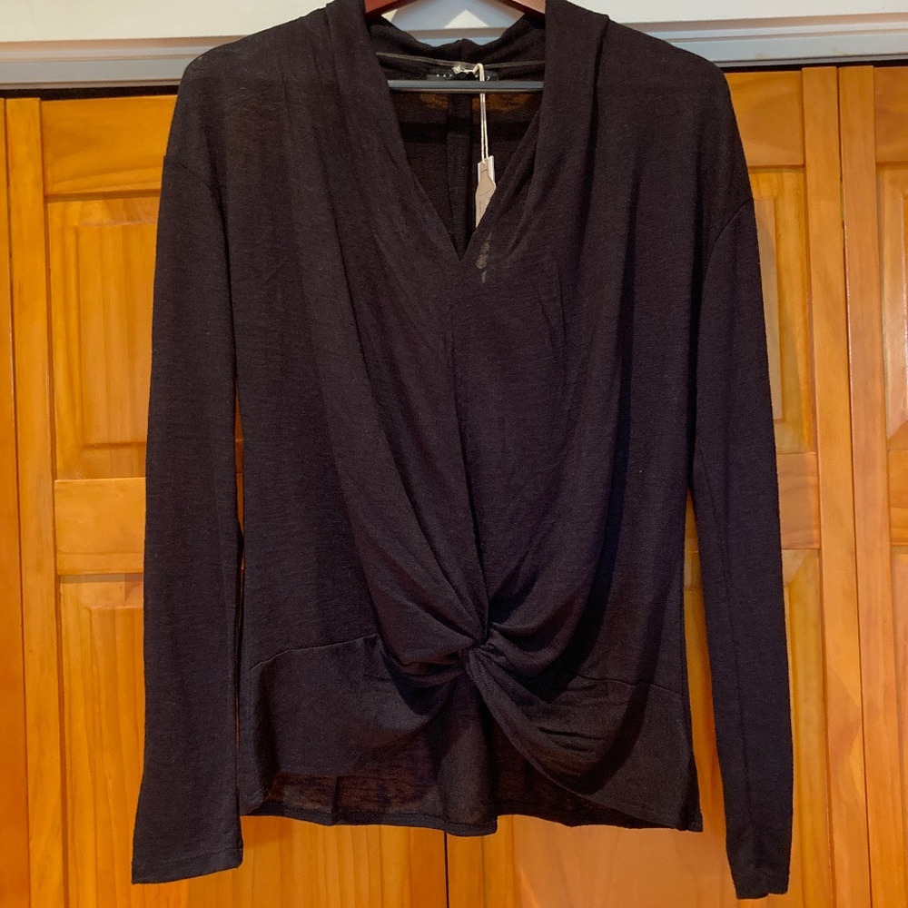 NWT Sanctuary Long Sleeve Black Twist Front V-Neck Shirt Size Medium